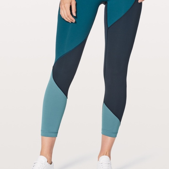 Wunder Under Hi-Rise 7/8 Tight color block - Picture 2 of 6